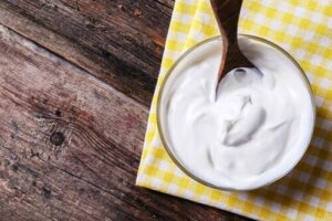 Yogurt greco: ricetta per prepararlo in casa