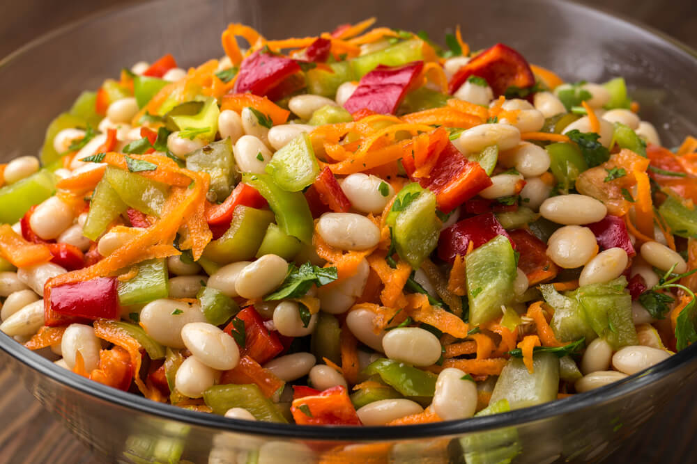 Insalata di legumi: 4 ricette per l'estate e l'inverno ...