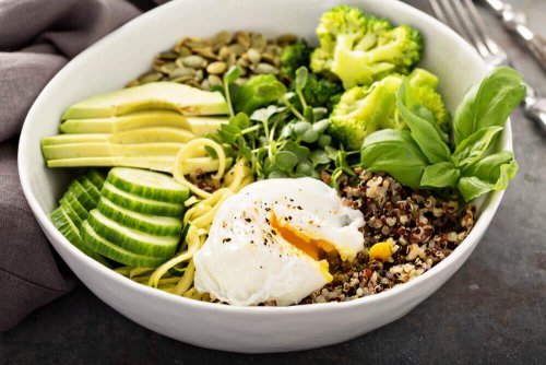 Insalata di avocado e semi cene leggere