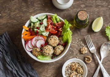 Polpette di quinoa e ceci facili da preparare
