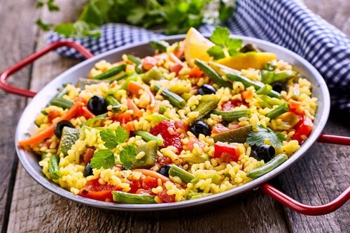 Paella vegetariana: ipocalorica e gustosa