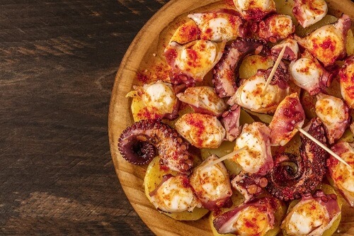 Polpo alla galiziana: una deliziosa ricetta casereccia