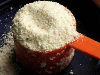 Detersivo naturale con borace e bicarbonato di sodio