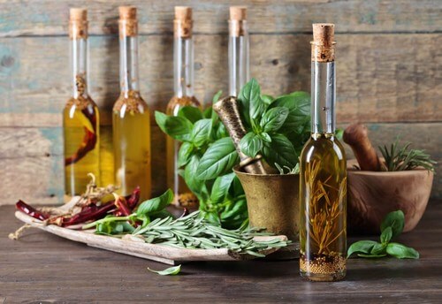 Stimolare l'intestino con l'olio d'oliva: 4 modi