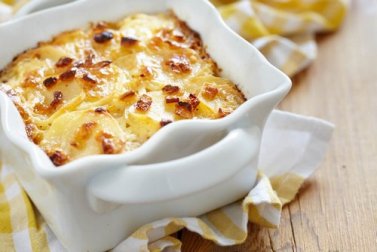 Gateau di patate con formaggio per tutta la famiglia