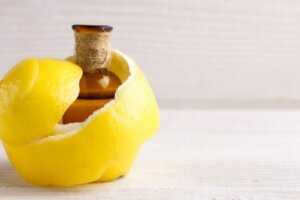Rimedio a base di limone per i dolori articolari e i crampi