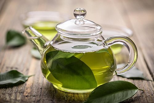 Teiera di tè verde