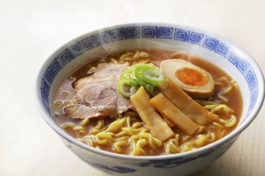 Ramen con pollo, come preparalo in casa