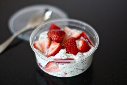Yogurt con semi di chia
