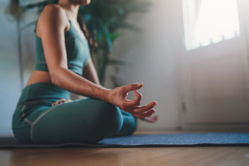Meditare ogni giorno: i 7 benefici che offre