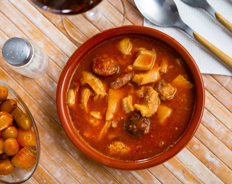 Trippa alla madrilena, ricetta semplice e deliziosa
