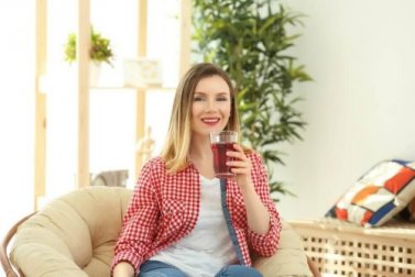 Benefici del tè rosso: la bevanda che aiuta a dimagrire