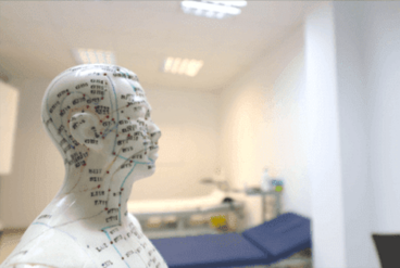 Auricolopuntura per la cura del Parkinson