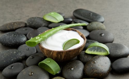 Maschera per capelli a base di aloe vera e latte di cocco