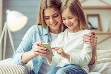 Smartphone ai bambini: pro e contro