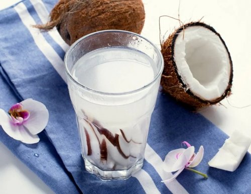 Acqua di cocco tonici naturali