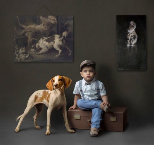 Bambino con cagnolino