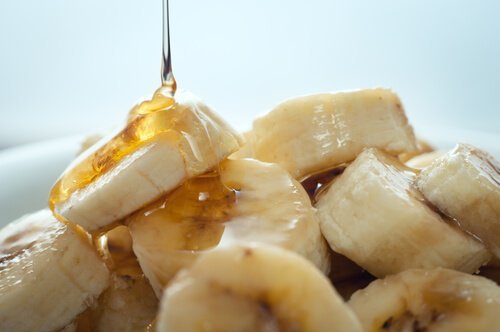 Maschere per il viso con banana e miele