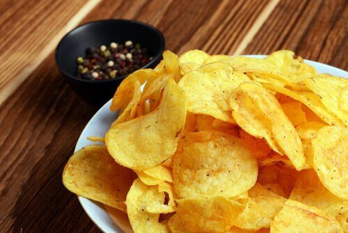 Patate fritte croccanti stile chips