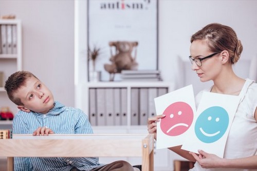 Mutismo selettivo: che cos'è e cosa lo provoca?