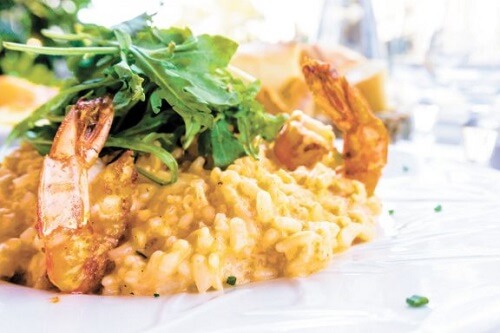 Risotto ai gamberi: la ricetta per stupire