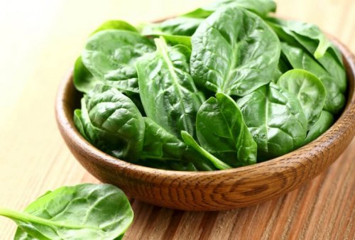 Ciotola di spinaci