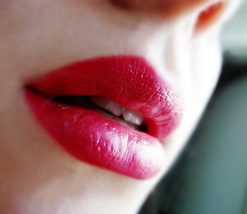 Labbra con rossetto rosso