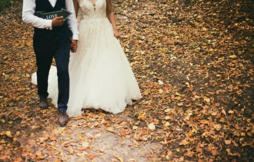 Il look perfetto per un matrimonio in autunno