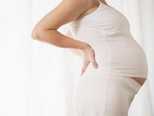 Sciatica in gravidanza: cosa è e come controllarla
