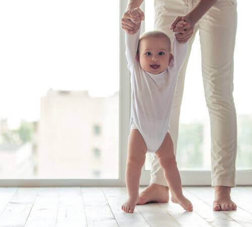 Abbigliamento per il neonato: i capi indispensabili