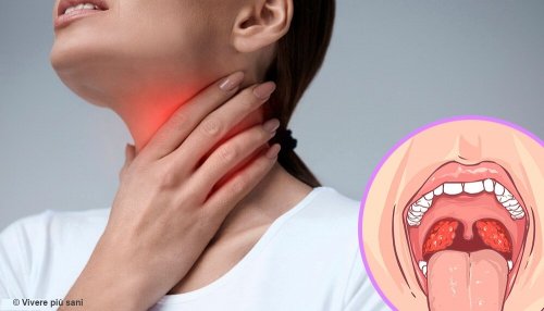 Donna con mano sulla gola infiammata