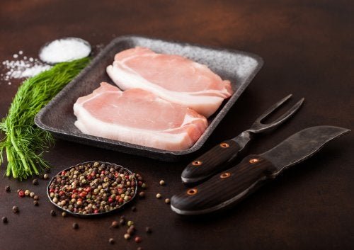 Lonza di maiale, pepe e condimenti