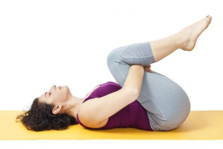 Stretching per rinforzare la colonna vertebrale