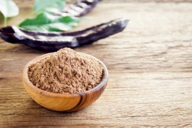 7 proprietà della farina di carruba