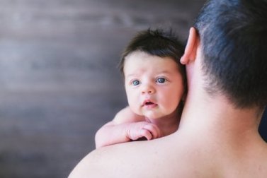 Coliche gassose del neonato: ecco cosa fare