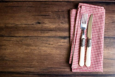 Portaposate fatto a mano con gli strofinacci