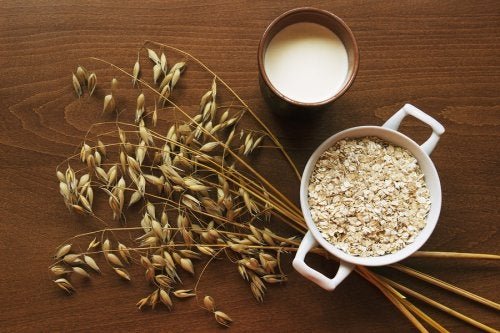 Semi di avena e latte d'avena
