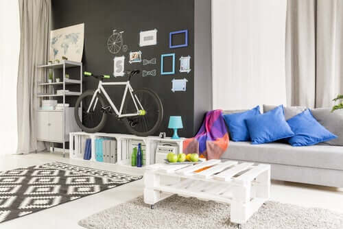 Arredare il soggiorno con materiali riciclati