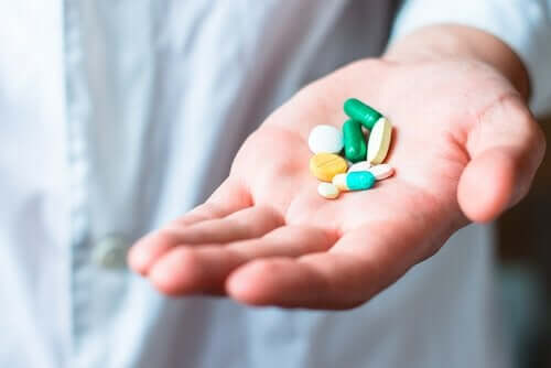 Tritare i farmaci: 6 potenziali rischi