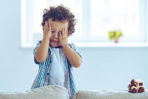 Bambino che piange