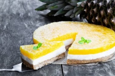 Cheesecake senza cottura alla piña colada