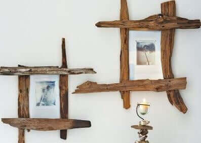 Cornici per foto realizzate con vecchi pezzi di legno
