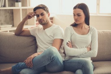 Discussioni delle coppie felici e come affrontarle