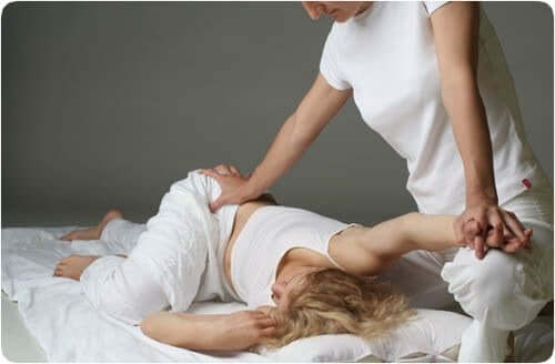 Massaggio shiatsu e tutti i benefici per il corpo