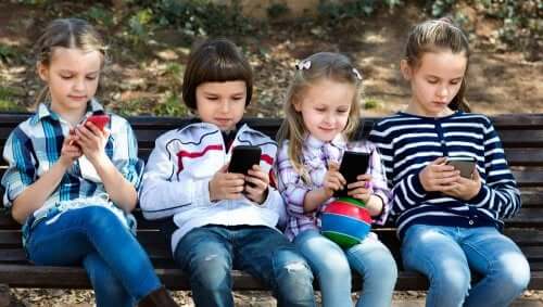 Bambini del XXI secolo e tecnologia