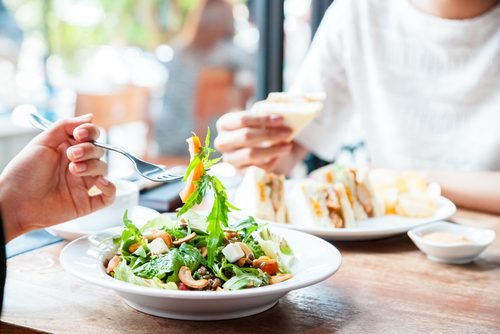 Insalata in una dieta flessibile