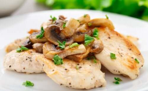 Pollo gratinato ai funghi: una deliziosa ricetta
