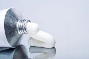 Canesten: usi ed effetti collaterali