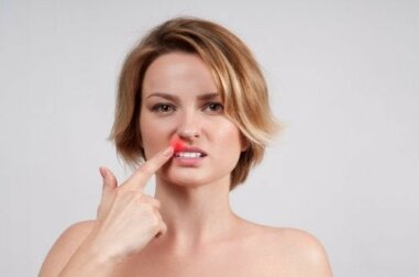 Herpes labiale o febbre sulle labbra: a cosa è dovuto?