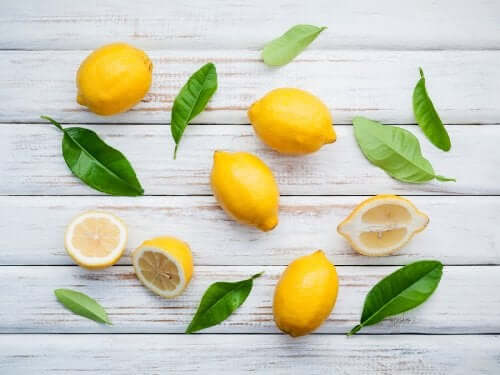 Le proprietà del limone e rimedi naturali